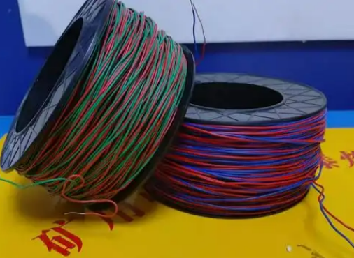 顺城放炮线的主要材质有哪些？不同材质的适用场景有何区别？